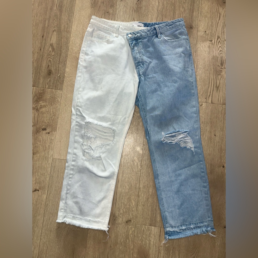 Two-Tone Distressed Women's Flare Jeans